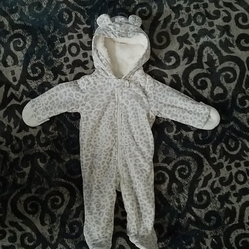 Lined hooded outfit size 3 m